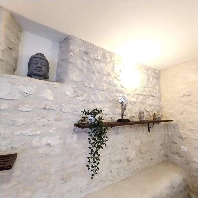 Gite Dans Une Ancienne Corps De Ferme D 프로뱅 외부 사진